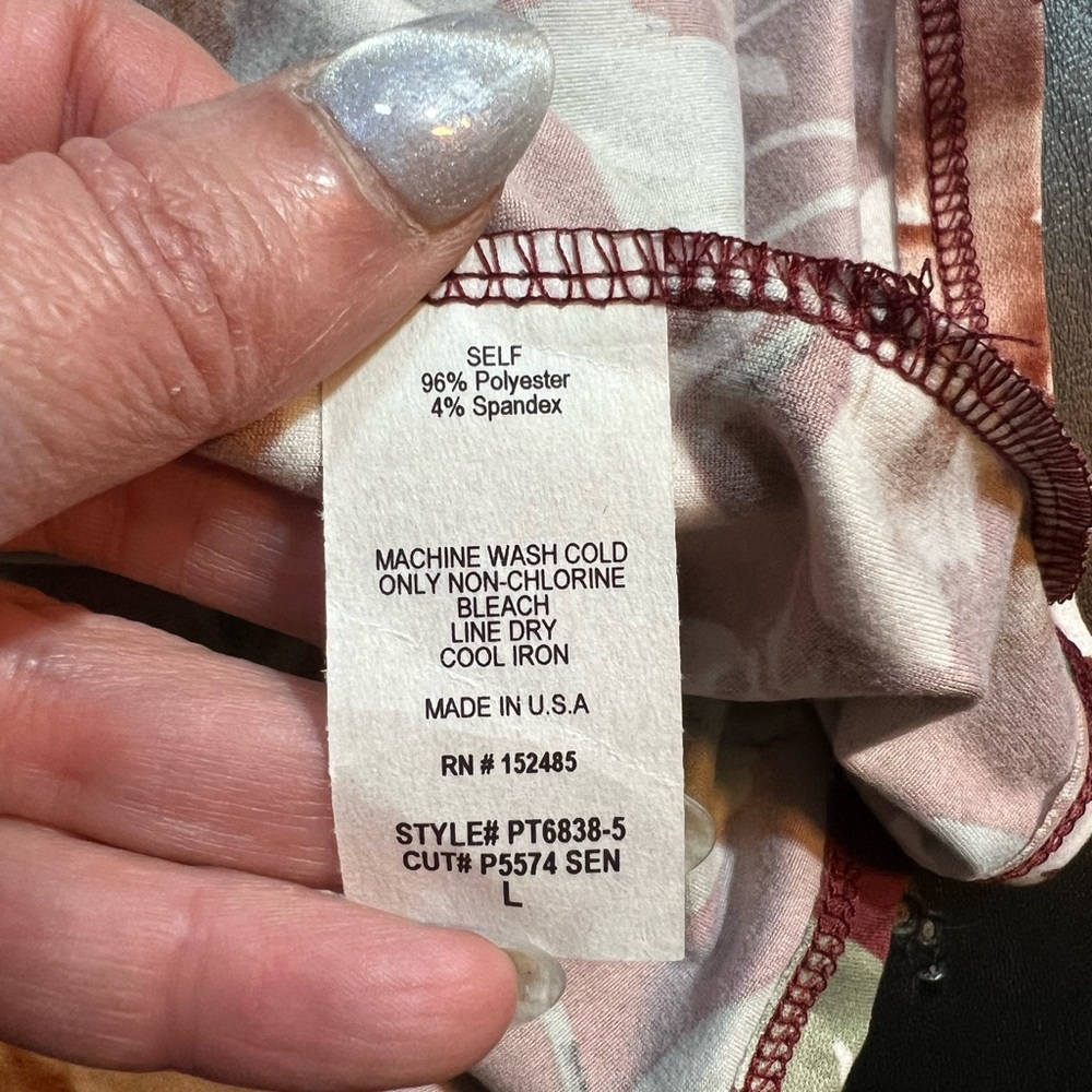Papermoon- Stitch Fix. NWT. Floral Halter Tank Top - Rust Floral - Picture 3 of 8